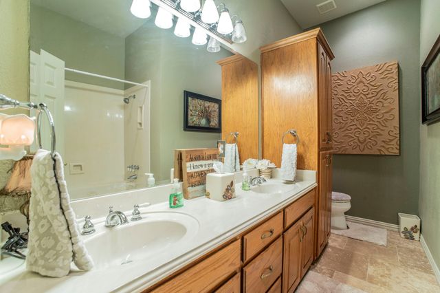 1006 Sandra Lane, Grand Prairie, TX 75052