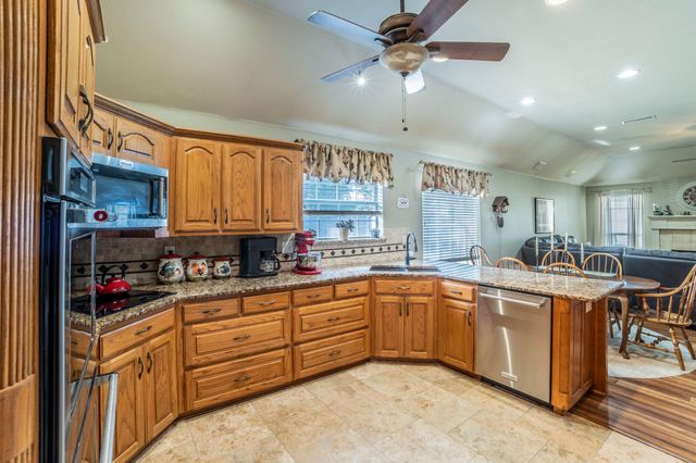 1006 Sandra Lane, Grand Prairie, TX 75052