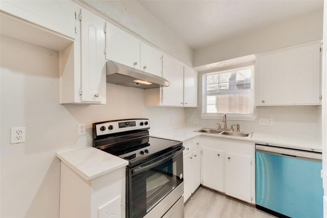 1313 Willow Wood Court, Irving, TX 75060