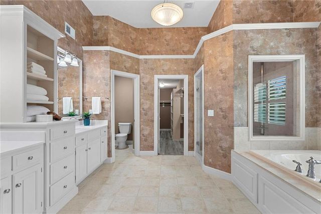 14525 Ballentine Street, Overland Park, KS 66221
