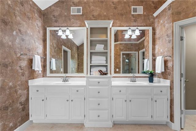 14525 Ballentine Street, Overland Park, KS 66221