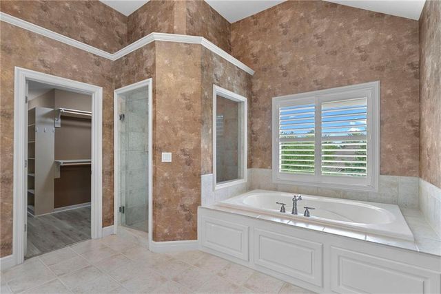 14525 Ballentine Street, Overland Park, KS 66221