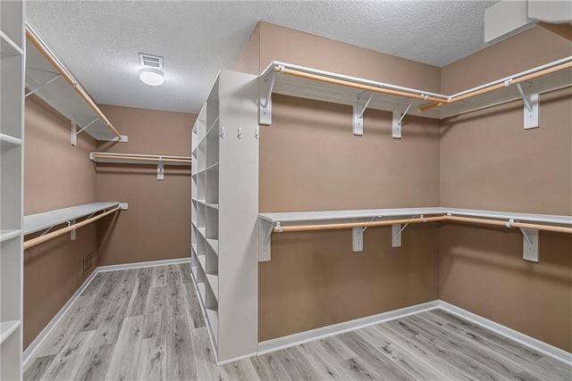 14525 Ballentine Street, Overland Park, KS 66221