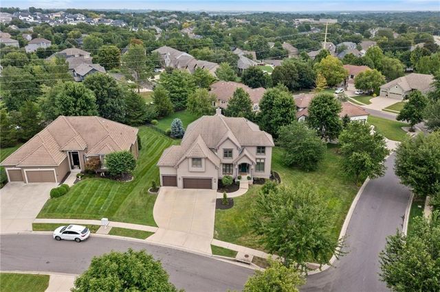 14525 Ballentine Street, Overland Park, KS 66221