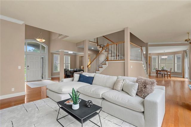 14525 Ballentine Street, Overland Park, KS 66221