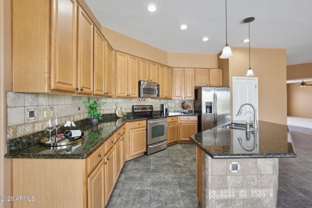 18436 W BANFF Lane, Surprise, AZ 85388 — photo 5