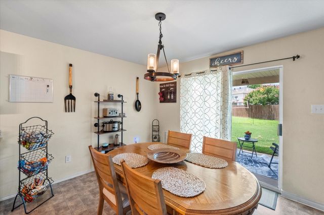 1704 Village Park Court, Burleson, TX 76028
