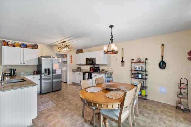 1704 Village Park Court, Burleson, TX 76028