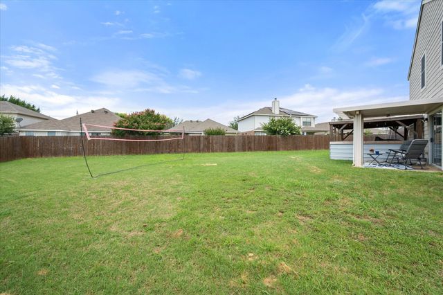 1704 Village Park Court, Burleson, TX 76028