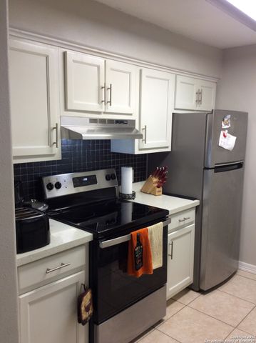 4212 Medical Dr Unit 909, San Antonio, TX 78229