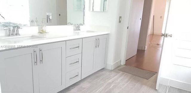 1433 NW 153rd Ave 1433, Pembroke Pines, FL 33028