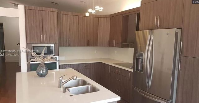 1433 NW 153rd Ave 1433, Pembroke Pines, FL 33028