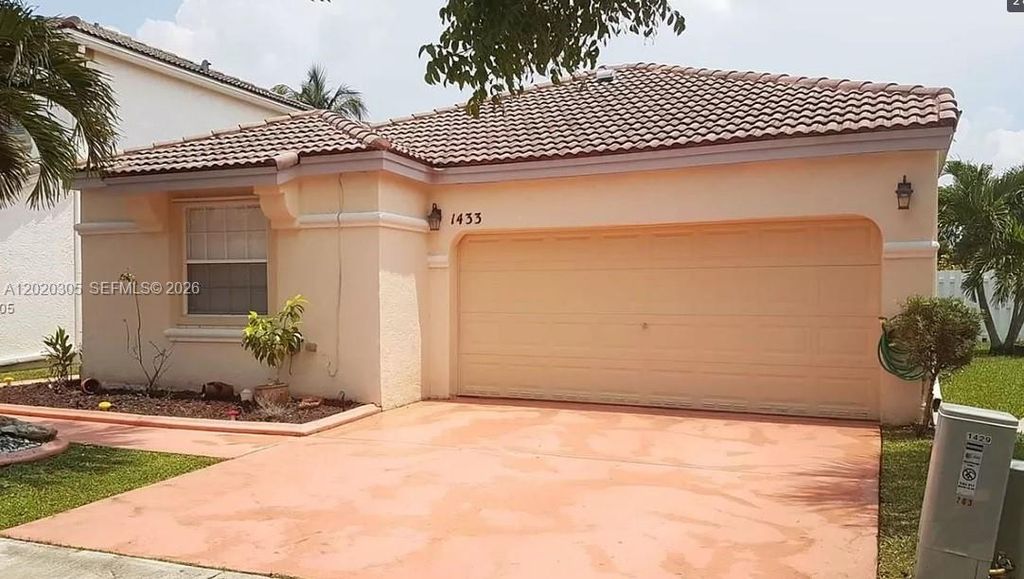 1433 NW 153rd Ave 1433, Pembroke Pines, FL 33028