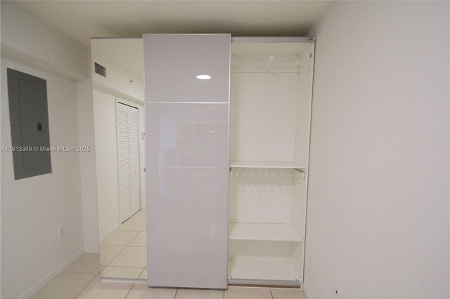 218 NW 12th Avenue 502, Miami, FL 33128