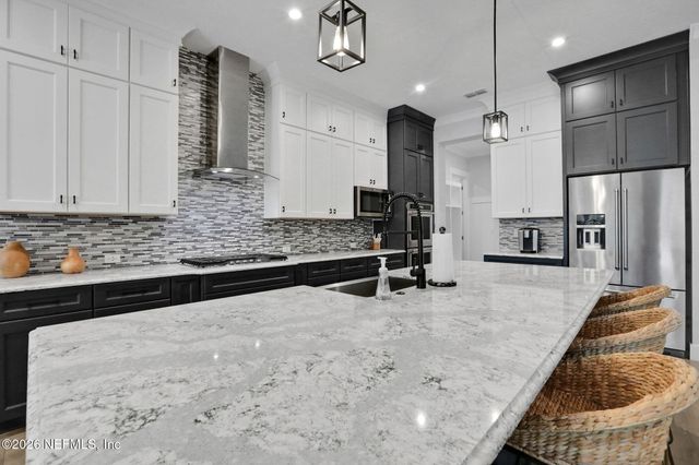 200 WHITE HORSE Way, St. Johns, FL 32259