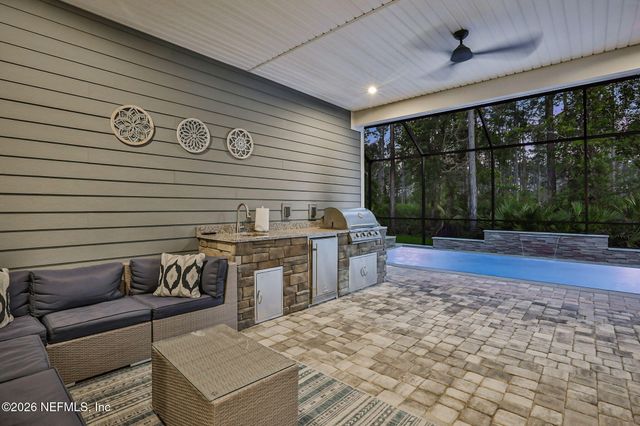 200 WHITE HORSE Way, St. Johns, FL 32259
