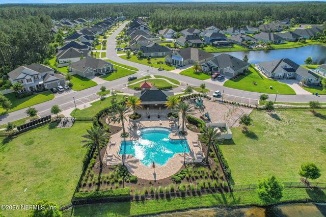 200 WHITE HORSE Way, St. Johns, FL 32259