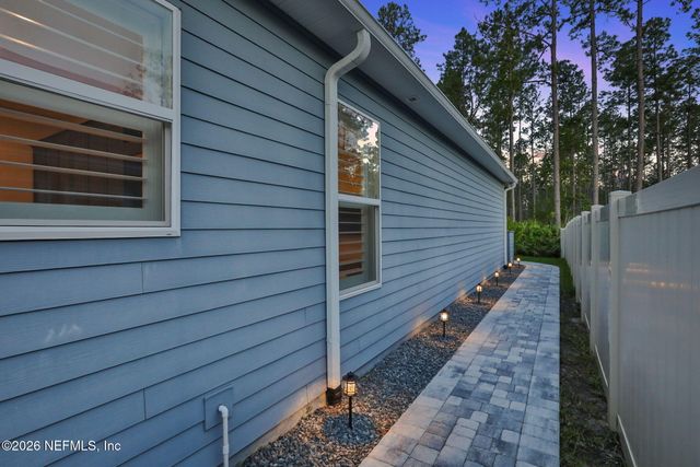 200 WHITE HORSE Way, St. Johns, FL 32259