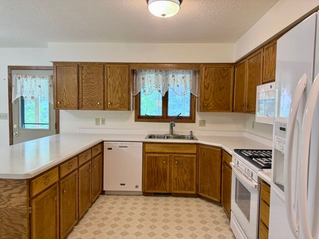 1310 Ashley Drive, Iowa City, IA 52246