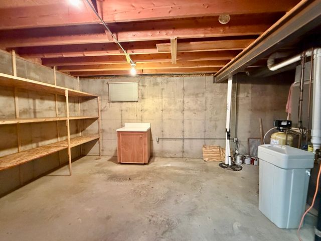 1310 Ashley Drive, Iowa City, IA 52246