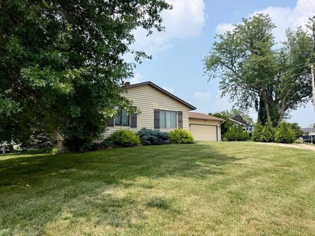 1310 Ashley Drive, Iowa City, IA 52246