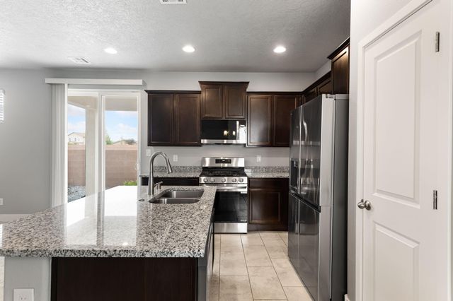 3617 Queen Court NE, Rio Rancho, NM 87144