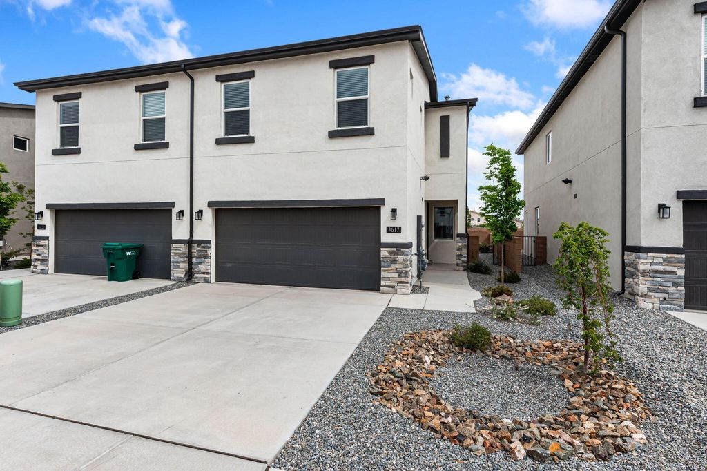 3617 Queen Court NE, Rio Rancho, NM 87144