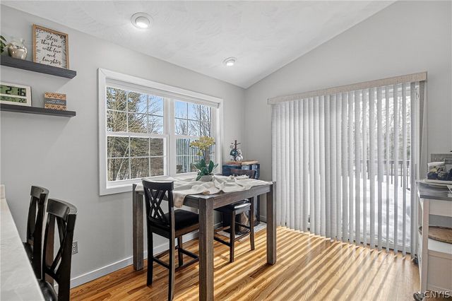 6311 Hidden Meadow Dr, Marcy, NY 13403