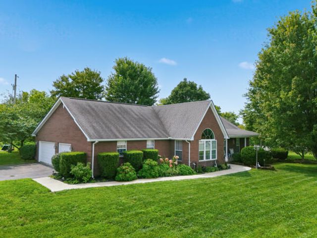 101 Whispering Hills Drive, Berea, KY 40403