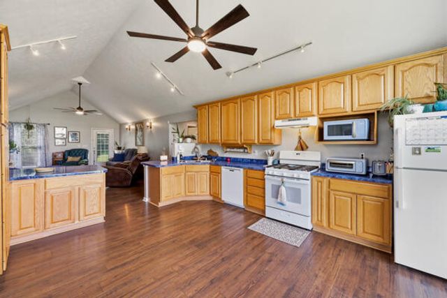 101 Whispering Hills Drive, Berea, KY 40403