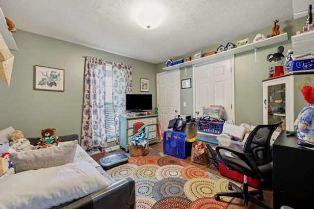 101 Whispering Hills Drive, Berea, KY 40403