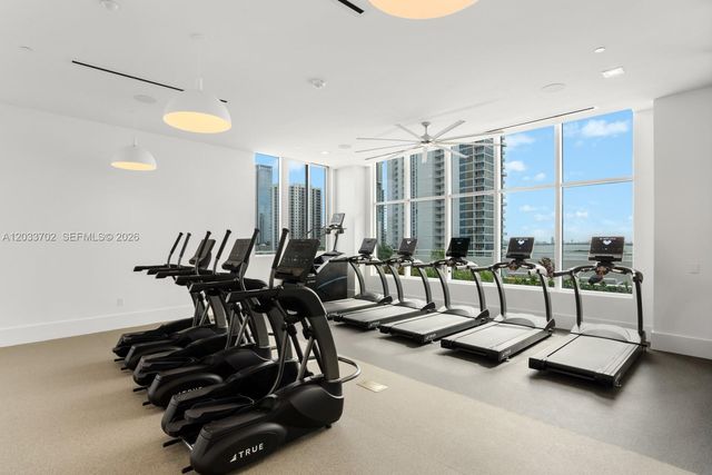 2000 Biscayne Boulevard 1707, Miami, FL 33137