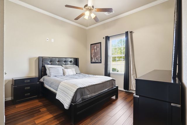 176 Horizon Circle, Azle, TX 76020