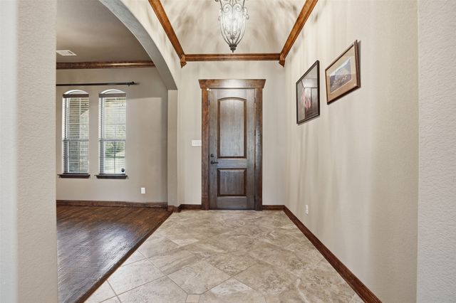 176 Horizon Circle, Azle, TX 76020