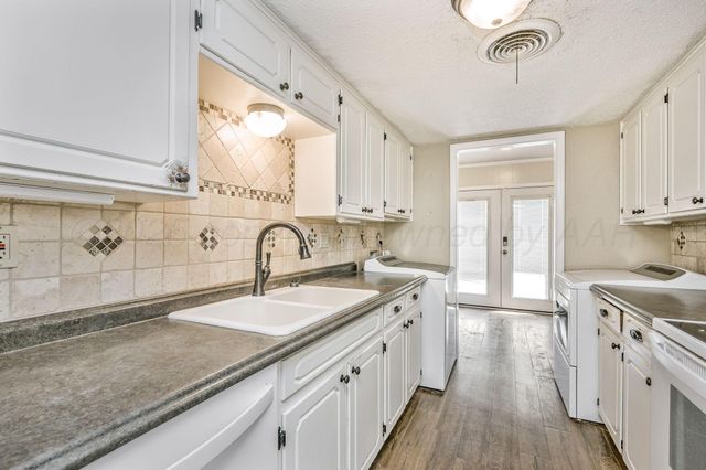 1704 Holly Lane, Pampa, TX 79065