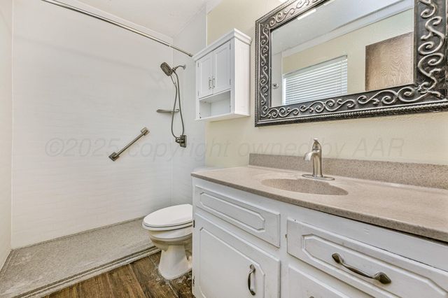 1704 Holly Lane, Pampa, TX 79065