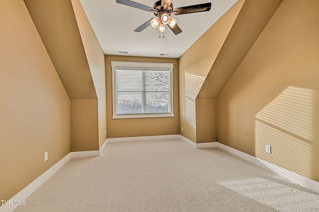 127 Allison Timbers Road, Piney Flats, TN 37686