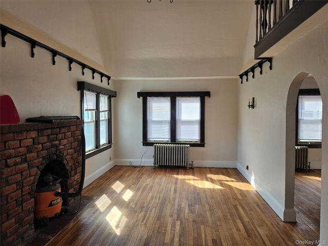 987 Wallace Avenue, Baldwin, NY 11510