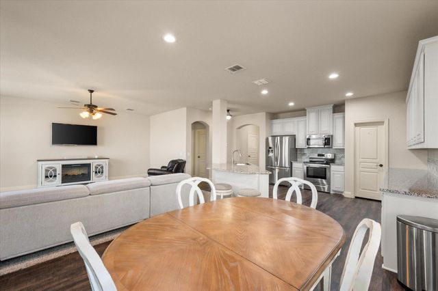 4208 Sweet Clover Lane, Fort Worth, TX 76036