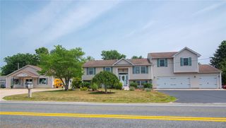 350 Narrow Lane, Charlestown, RI 02813