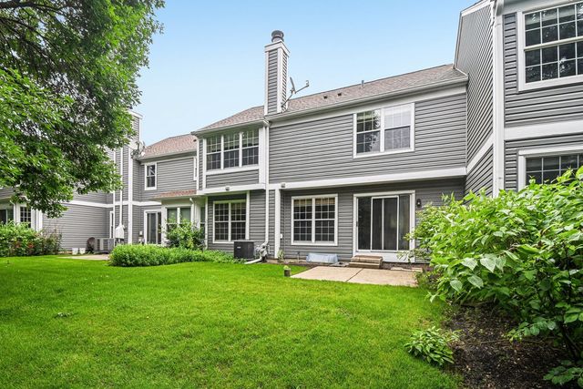 620 N CHARTER HALL Drive, Palatine, IL 60067