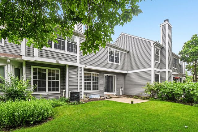 620 N CHARTER HALL Drive, Palatine, IL 60067