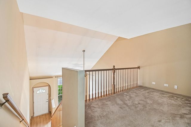 620 N CHARTER HALL Drive, Palatine, IL 60067