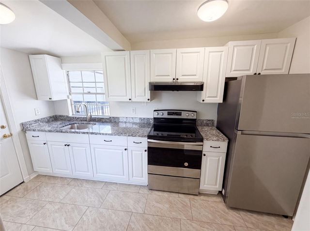 111 S OLEANDER AVENUE, Sanford, FL 32771
