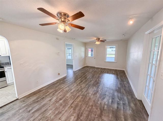 111 S OLEANDER AVENUE, Sanford, FL 32771