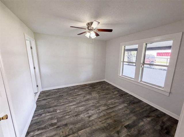 111 S OLEANDER AVENUE, Sanford, FL 32771