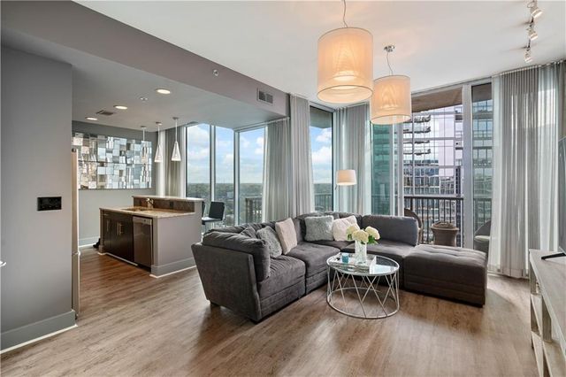 1080 Peachtree NE Street 2007, Atlanta, GA 30309