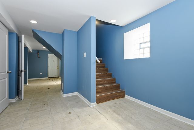 7359 S Vernon Avenue, Chicago, IL 60619