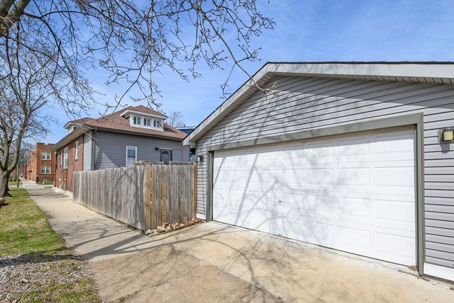 7359 S Vernon Avenue, Chicago, IL 60619