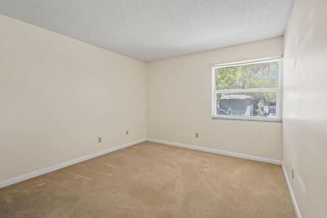 54 Veronese Ct, St Augustine, FL 32086